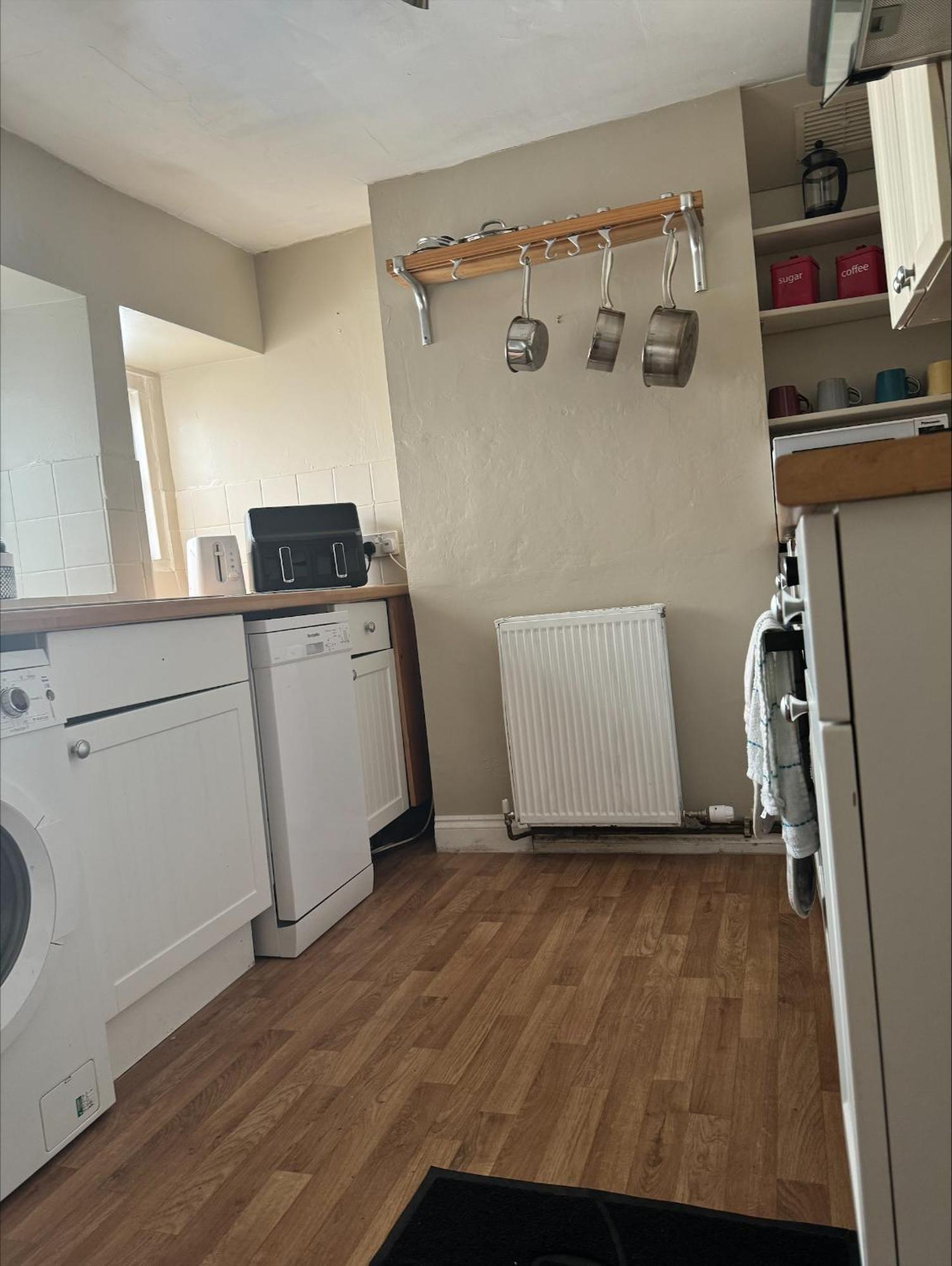 Beautiful Townhouse Next To Royal Victoria Park And Botanical Gardens Within Easy Walking Distance To Centre * Bath
